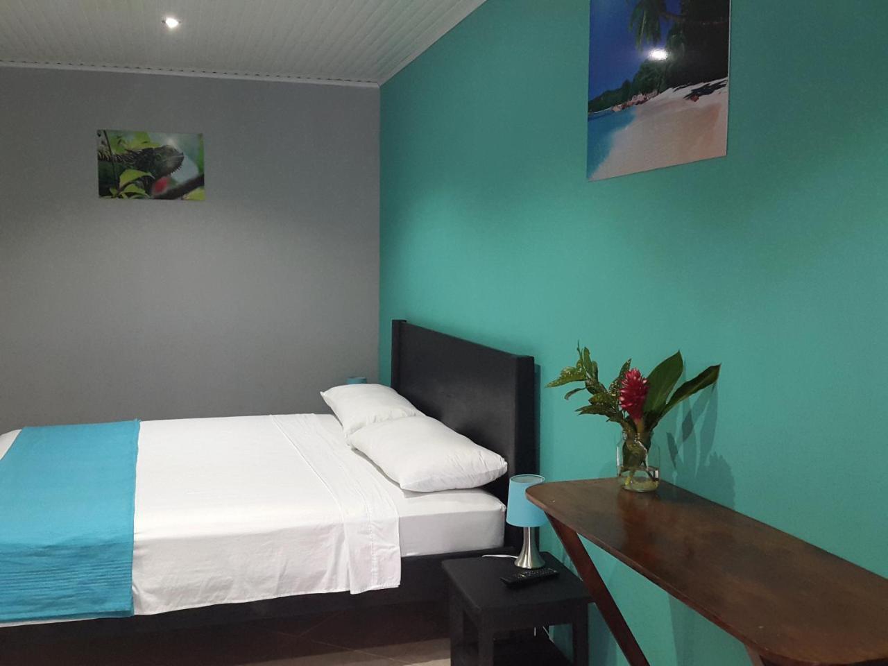 Hotel Colibri Nationalpark Nationalpark Manuel Antonio Exterior foto